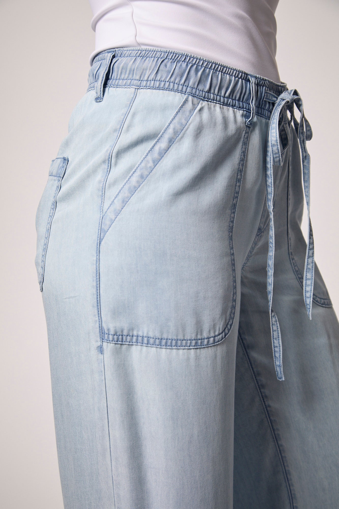 SCARLET DRAWSTRING UTILTY PANT