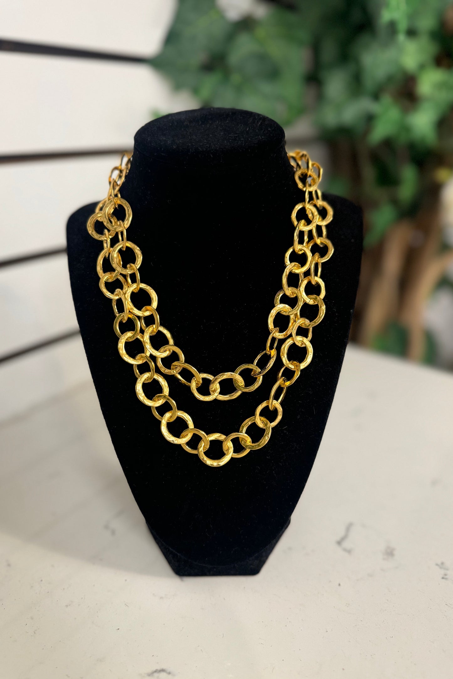 GOLD OPEN RING NECKLACE