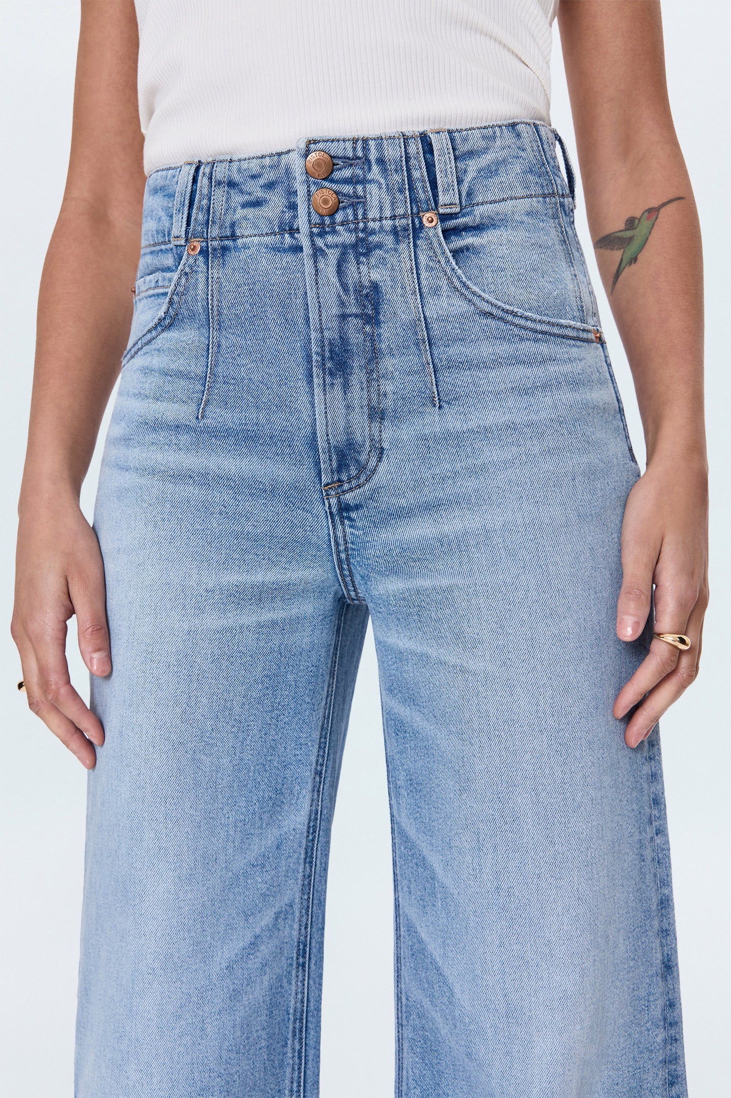 LANA DBL BUTTON HIGH RISE