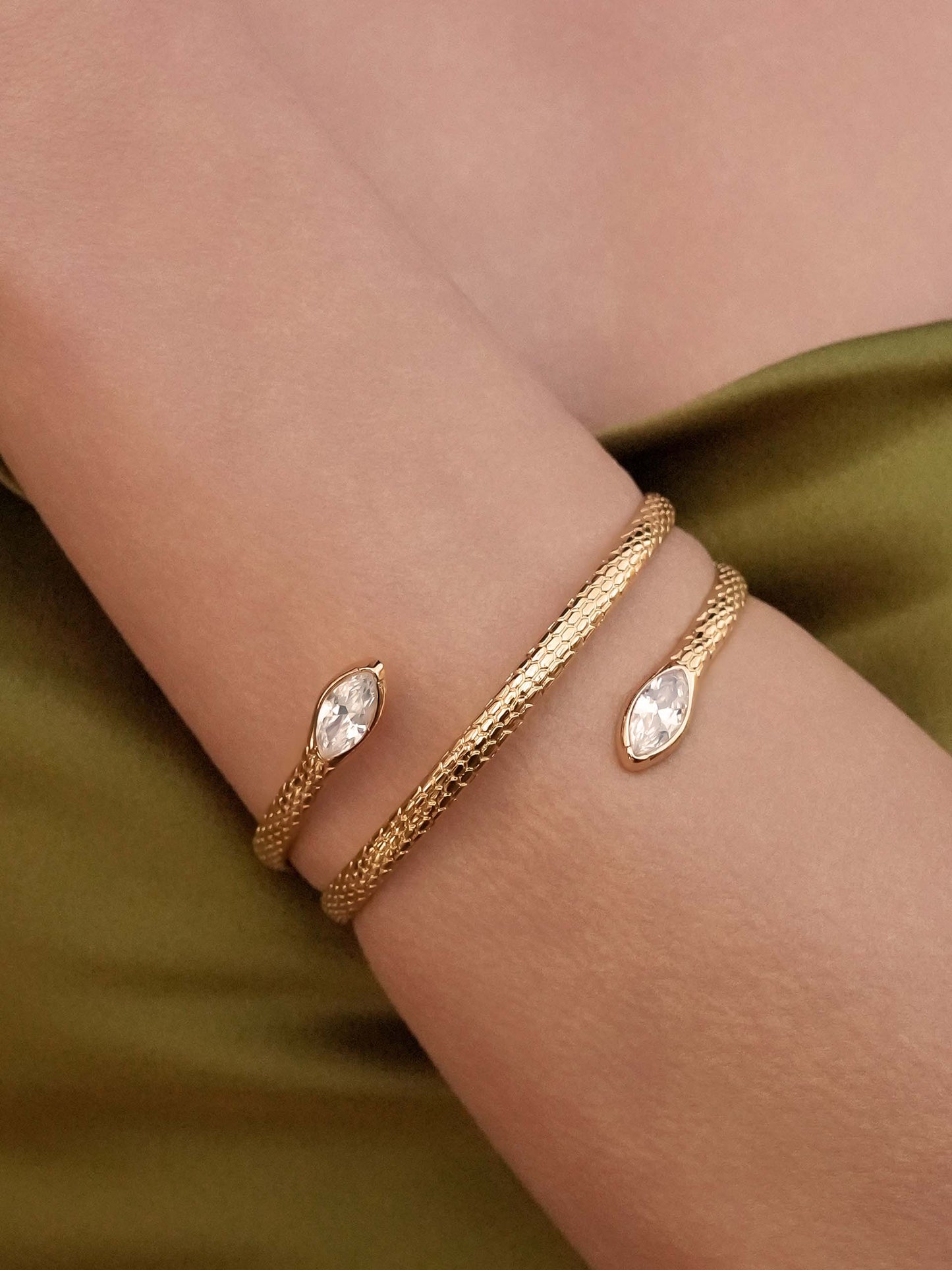 MARQUISE COILED BANGLE