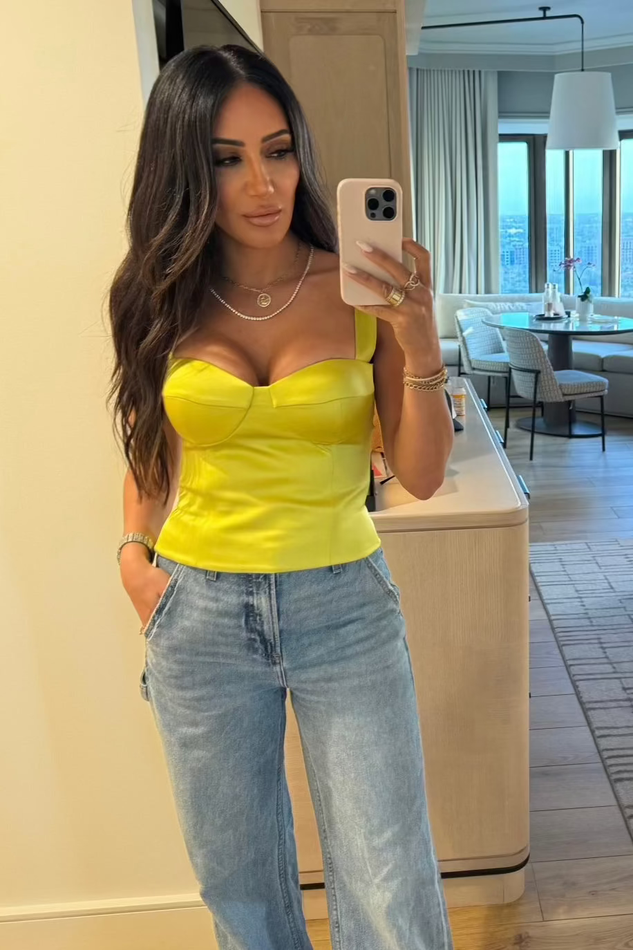 TESSA BUSTIER