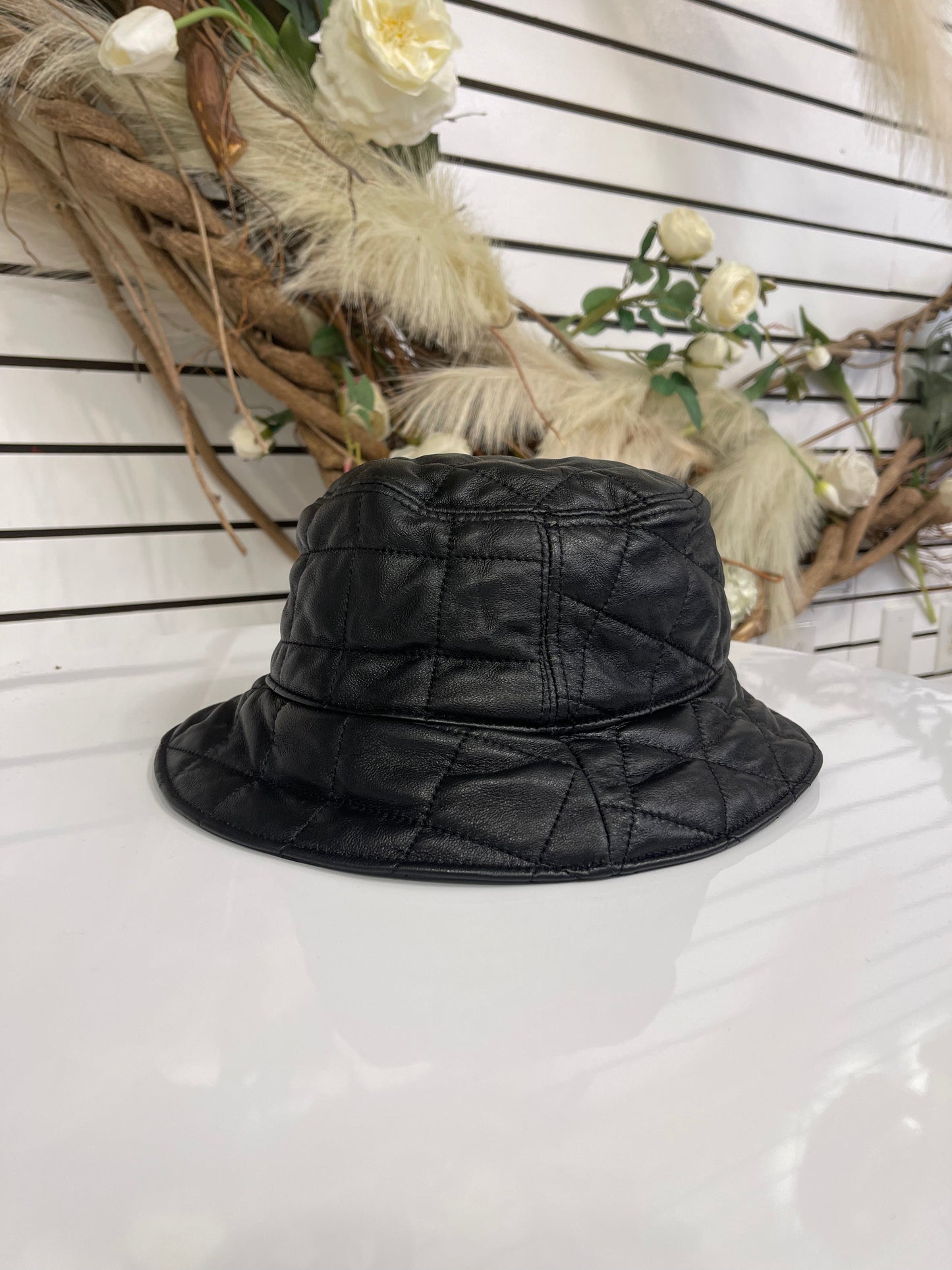 QUILTED BUCKET HAT