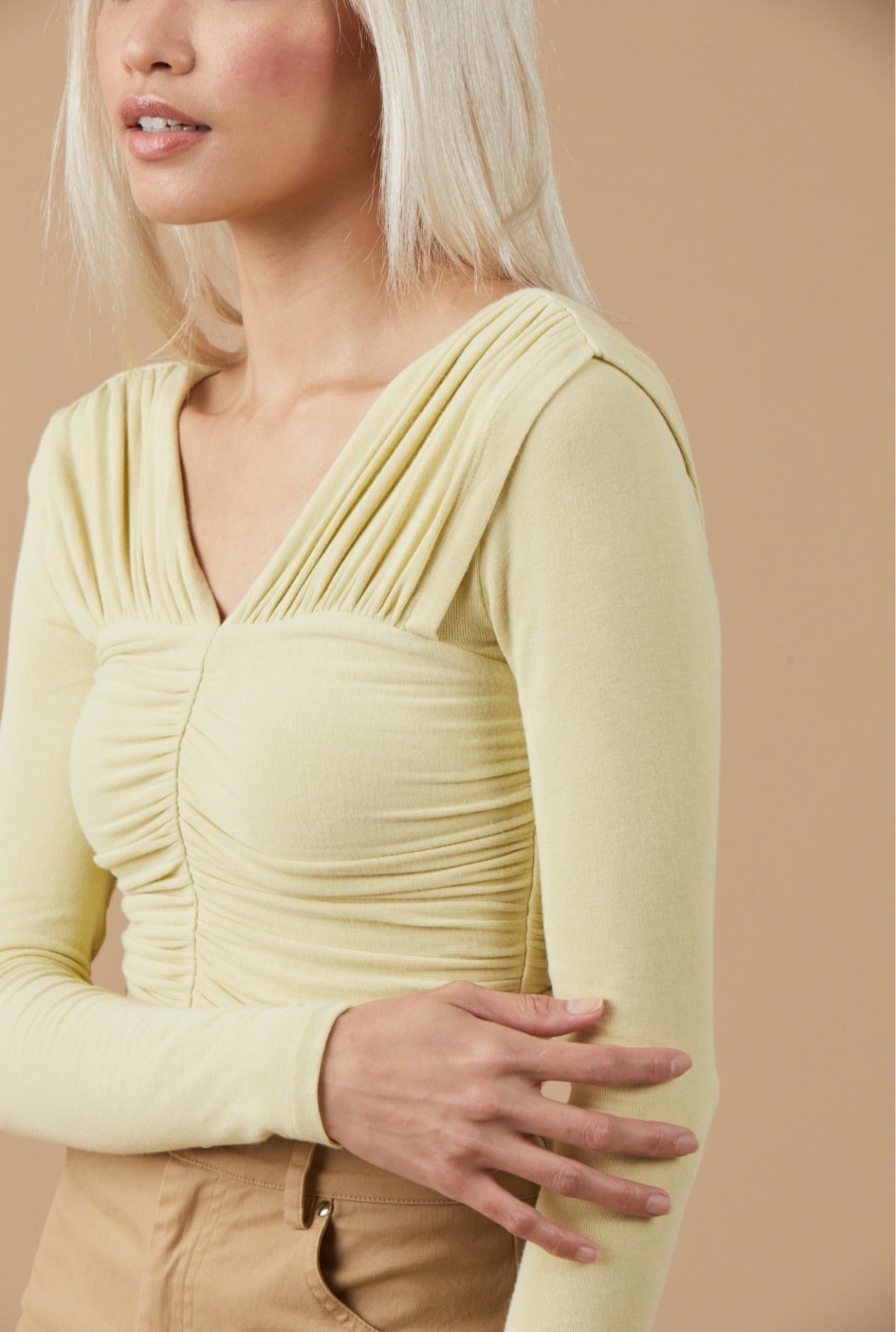 CARI RUCHED TOP