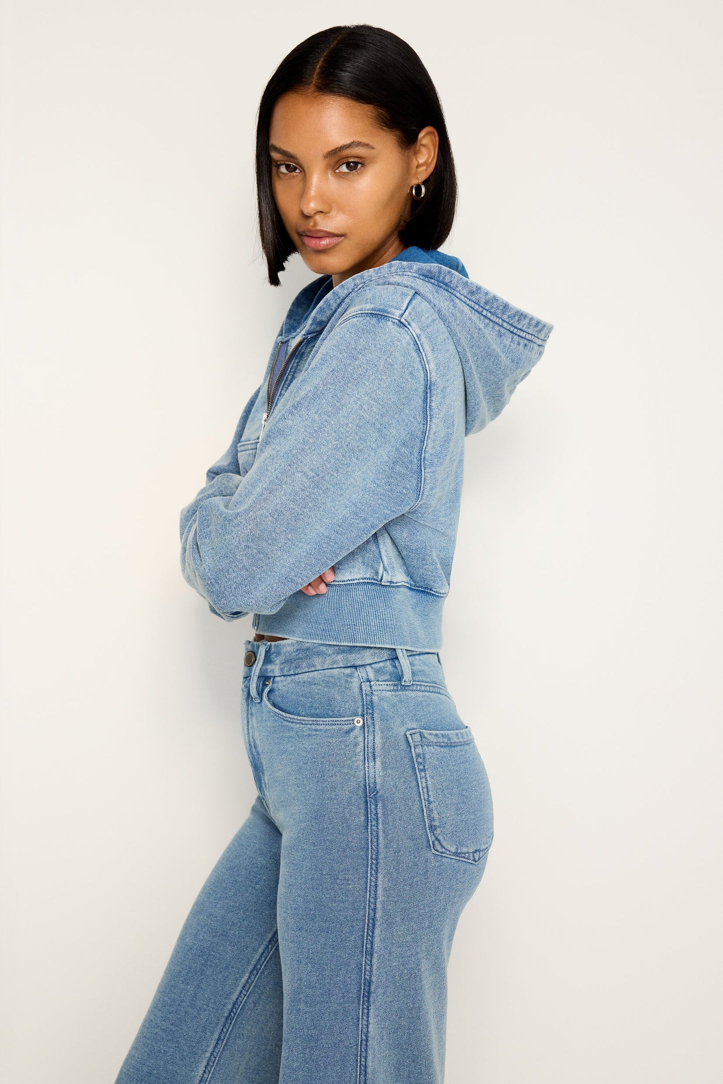 JEANIUS CROPPED ZIP HOODIE