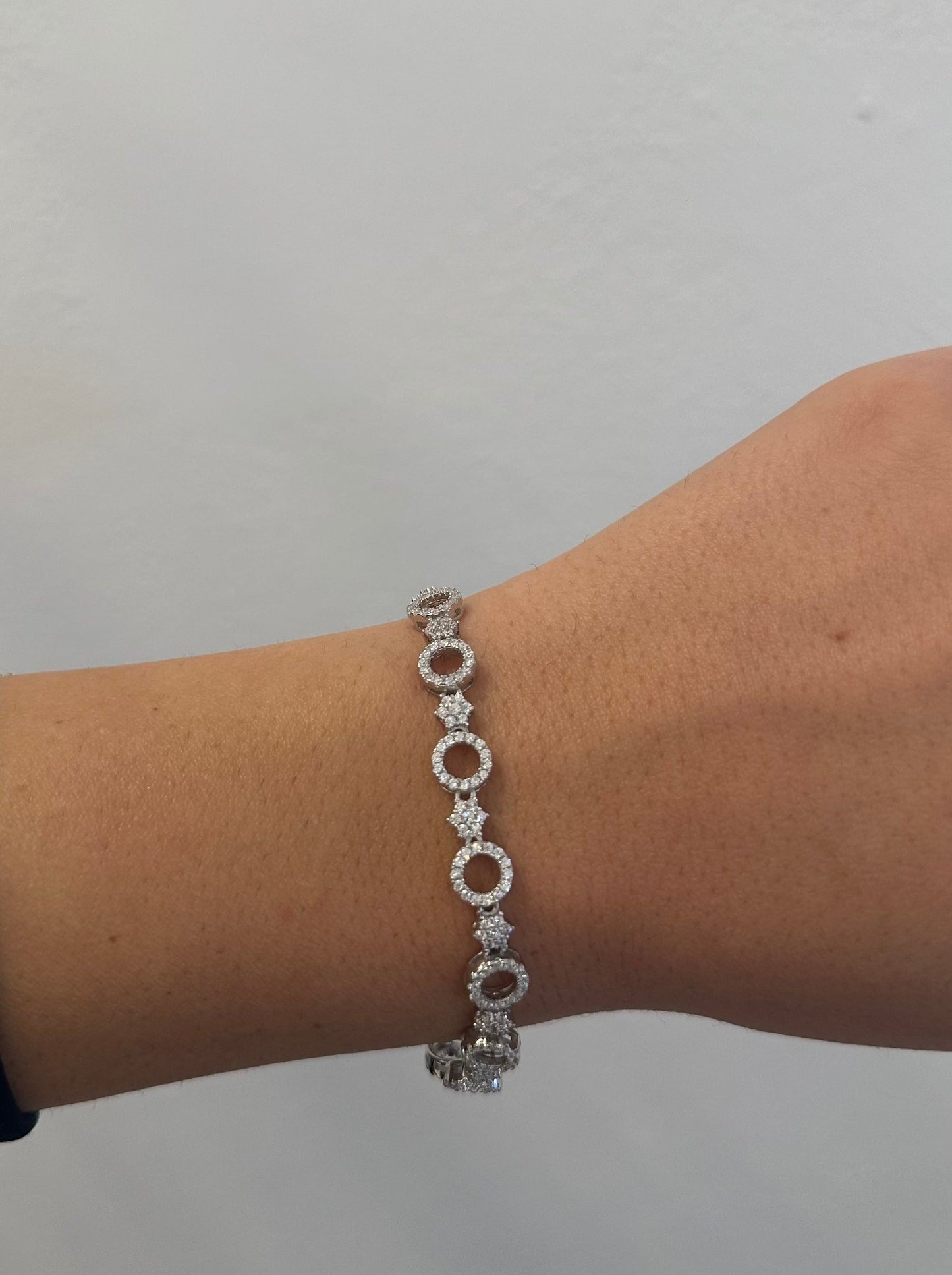 CIRCLE STAR TENNIS BRACELET