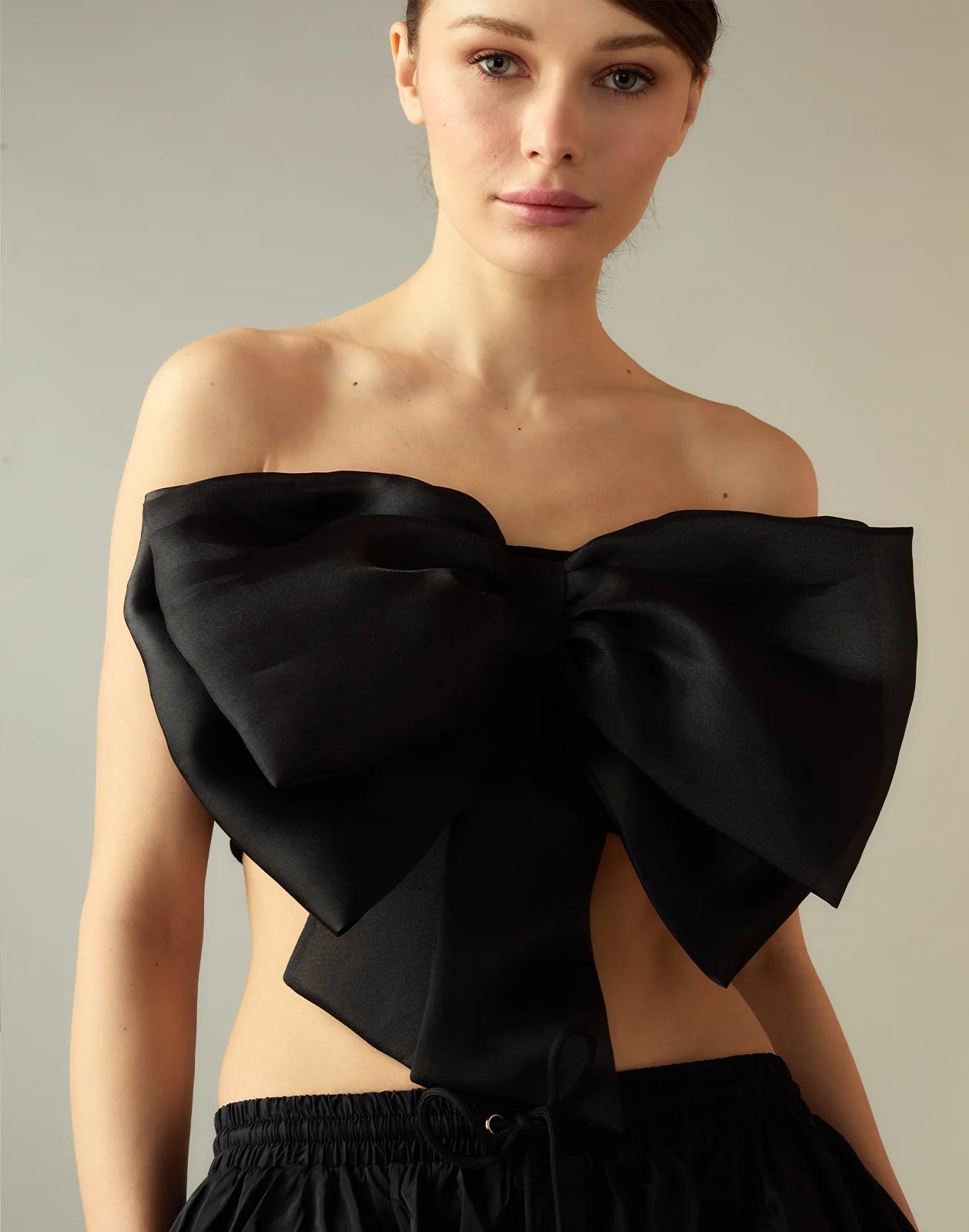 EXAGGERATED BOW BANDEAU