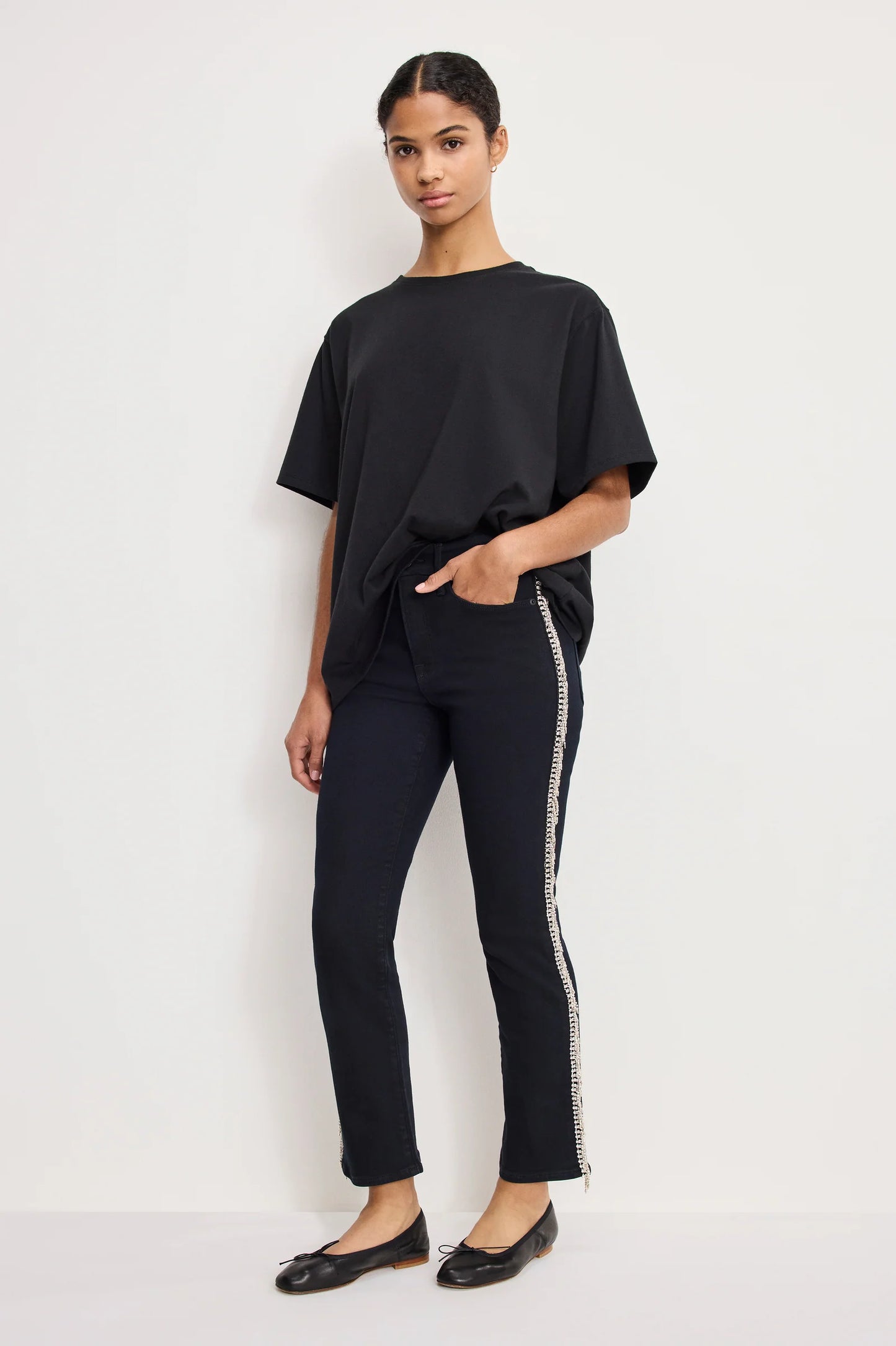 GOOD LEGS STRAIGHT DIAMOND JEANS