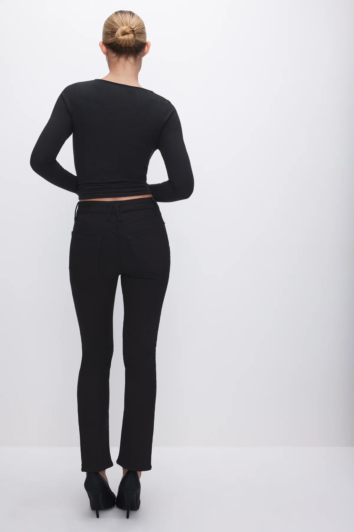 NEVER FADES GOOD LEGS STRAIGHT JEANS