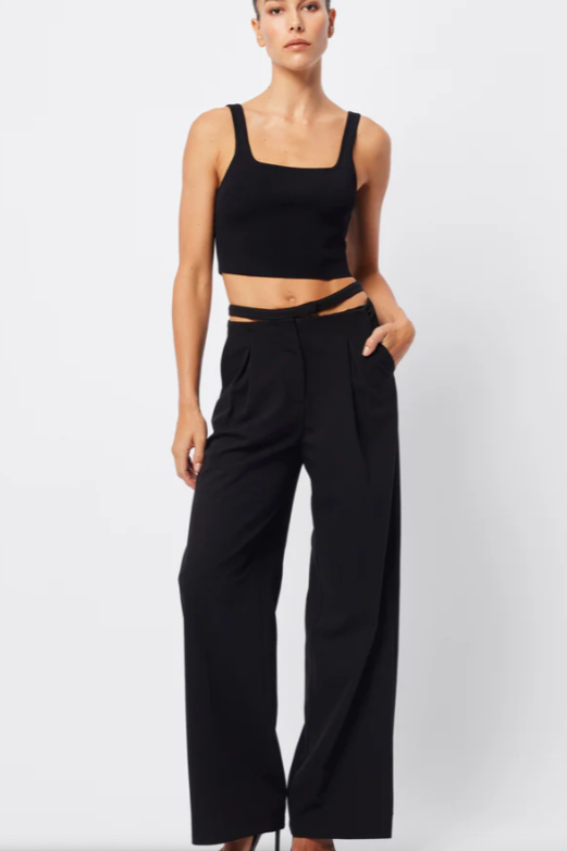 IN FORMATION PANT